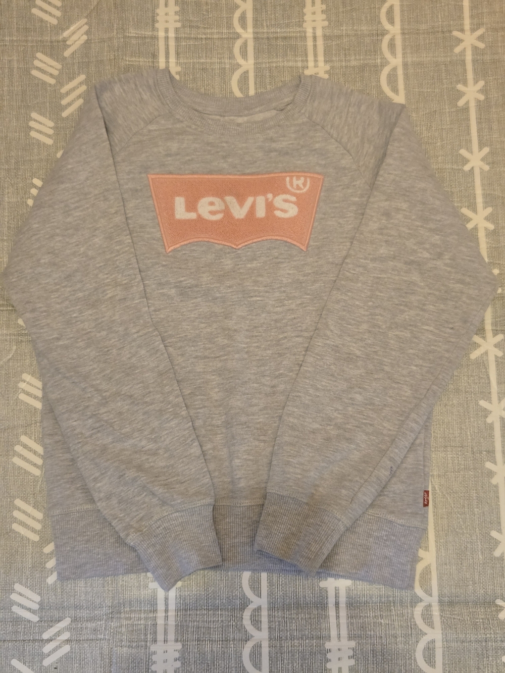 Levi's Light Gray Crewneck with Pink Logo Patch
